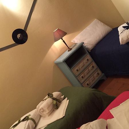 Mantua Hostal Ngoại thất bức ảnh
