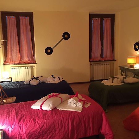 Mantua Hostal Ngoại thất bức ảnh